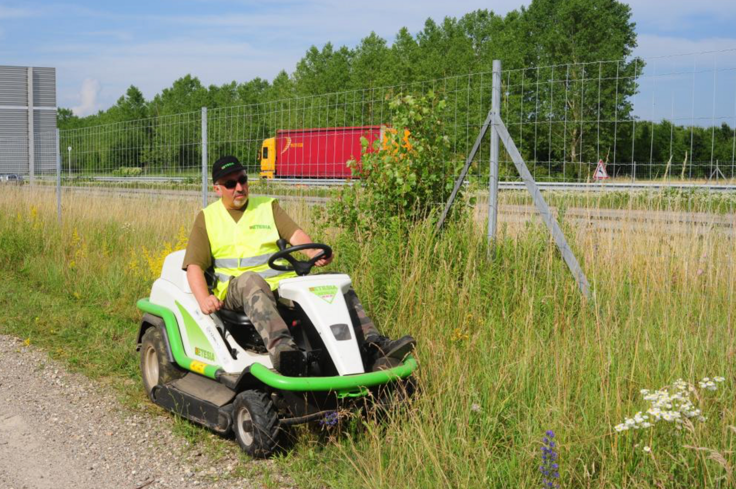 TRACTOR DESBROZADOR ATTILA SDK