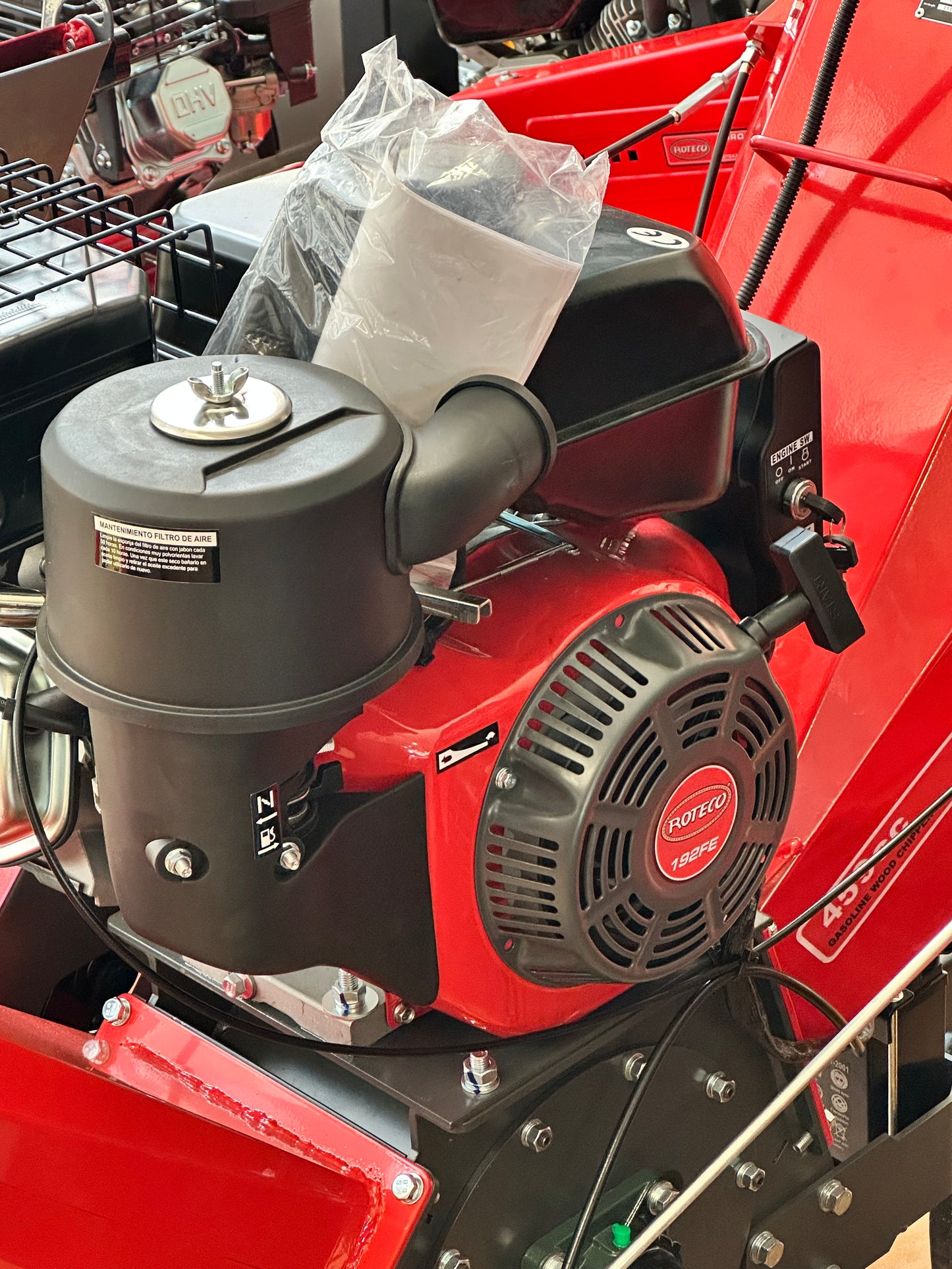 BIOTRITURADORA GASOLINA AUTOPROPULSADA 16HP ROTECO SMARTBIO 120