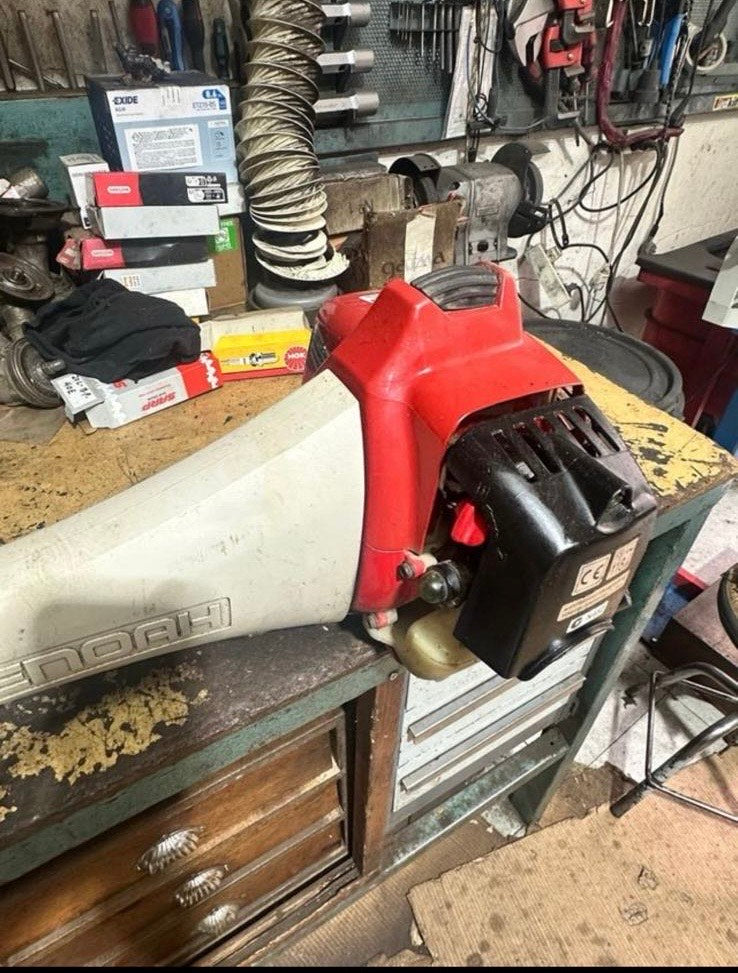 DESBROZADORA ZENOAH BCZ 4200