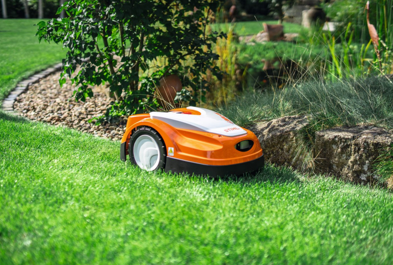 ROBOT CORTACÉSPED iMOW RMI 422