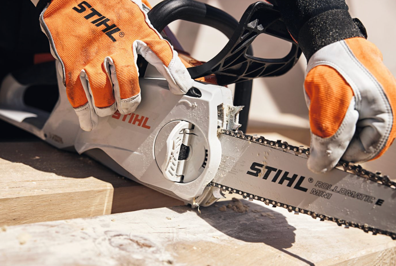 MOTOSIERRA STIHL MSA 200 C-B