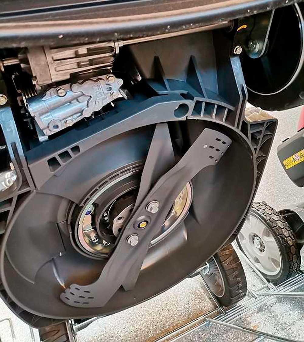 Cortacésped gasolina Honda HRX 476 HYE 166CC 47CM